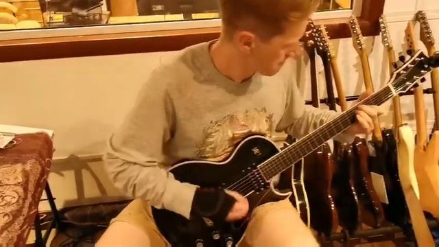 Мастеровой Gibson Les Paul Custom смотреть онлайн