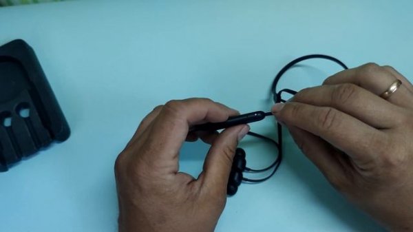 Обзор беспроводных наушников Beats Flex (MYMC2ZM/A)