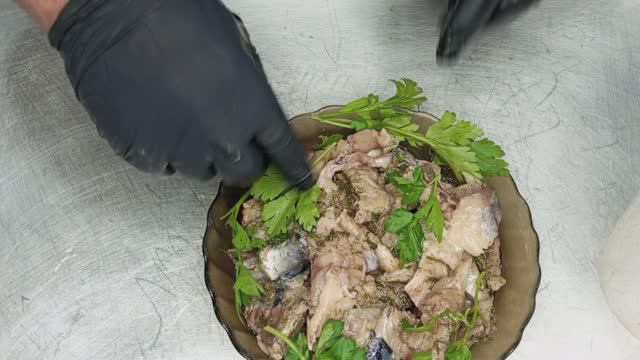 СКУМБРИЯ МАРИНОВАННАЯ ,ВОСХИТИТЕЛЬНАЯ!!! смотреть онлайн