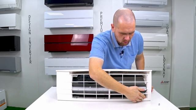 Кондиционер Daikin Perfera. Снимаем крышку внутреннего блока смотреть онлайн