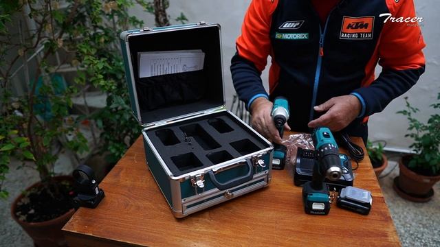 Ανοίγουμε το Promo Kit εργαλείων της MAKITA CLX228SAX2 12V/2.0Ah смотреть онлайн
