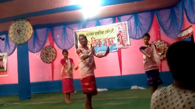 Group dance by aka molua gaon смотреть онлайн