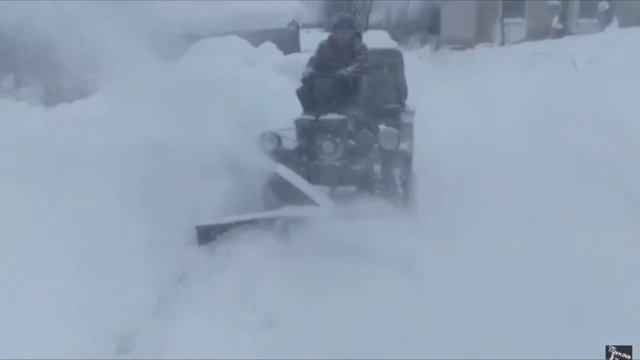 МИНИТРАКТОР//МЕЧТА ТРАКТОРИСТА ЗИМОЙ// РОТОРНЫЙ ОТВАЛ. смотреть онлайн