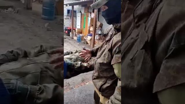 Занятие бойцов на Армейском спинанеболит тренажёре смотреть онлайн