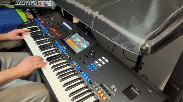 Yamaha Genos 2-Ti Amo(cover) смотреть онлайн