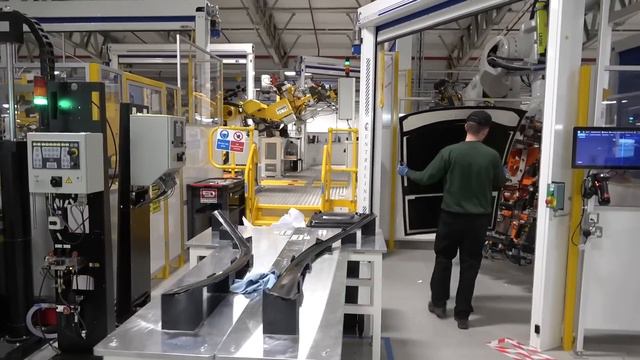 My LOTUS EMIRA is READY! Visiting the New Shmeemobile at the Factory смотреть онлайн