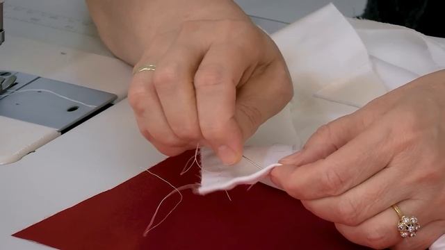 Как обработать горловину обтачкой? Женское платье из шелка в стиле Дольче-Габбана Люксовая обработк смотреть онлайн