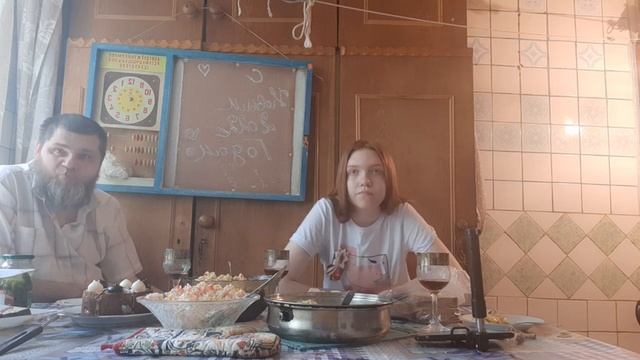#Праздники - День победы. Наш стол. Памятник. Прислали не тот размер... #Кристи#Карамелька смотреть онлайн