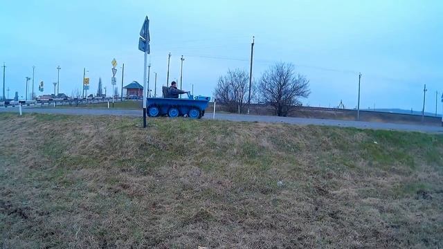 Только собрали очередной Охотец и опробовали ход вездехода смотреть онлайн