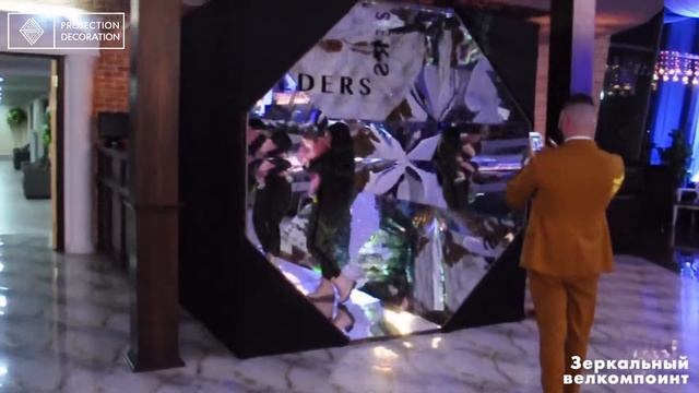 Mirror Welcome Point For  Holders