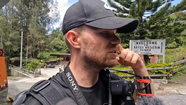 LAKE TOBA - Batak Clans & Wedding (Samosir Island, North Sumatra) смотреть онлайн