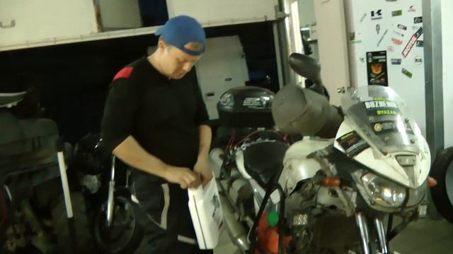 Что стало с мотоциклом после 20 000 км мотопутешествия. Техобслуживание смотреть онлайн