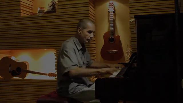 Piano Music in Koh Samui смотреть онлайн