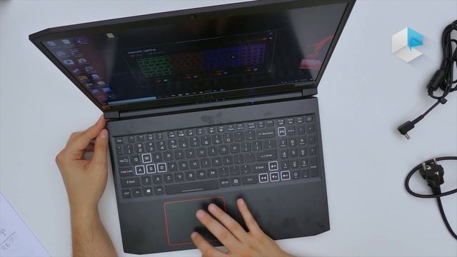 Acer Nitro 7 AN715-A52 (edizione 2020) смотреть онлайн