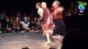 Бухгалтерия сдала годовой. отчёт. Танец (Стиль танца - линди-хоп.). На корпоративе.