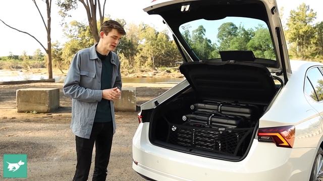 Skoda Octavia 2021 review | better than a Mk 8 Golf? | Chasing Cars смотреть онлайн