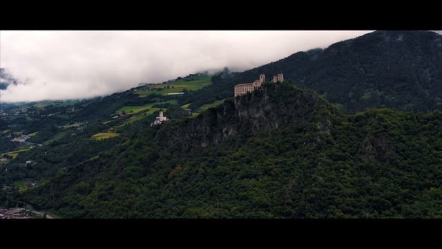 4K CINEMATIC DRONEVIDEO | spectaculair Alps and Dolomites смотреть онлайн