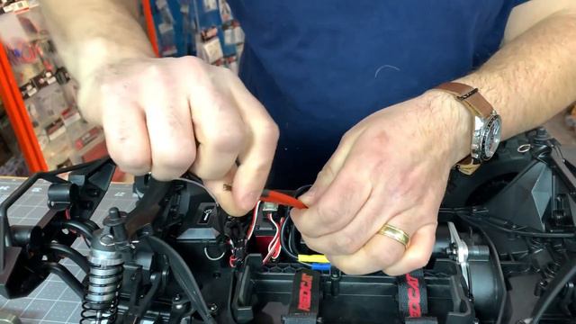 The Redcat Kaiju is Here...Arrma and Traxxas WATCH OUT! (Redcat Kaiju First Look) смотреть онлайн