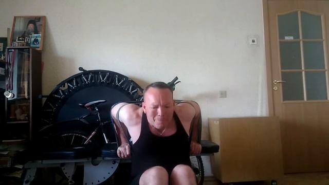 обратные отжимания с резиной 20 подход смотреть онлайн