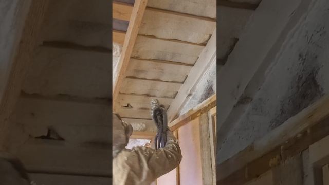 утепление пеной ппу (пенополиуретаном) в Выборге - 89118183004 смотреть онлайн