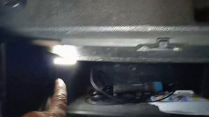Авто тюнинг. Подсветка бардачка.