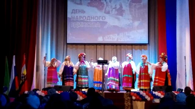 По зеленому саду... Ильковские самоцветы. смотреть онлайн