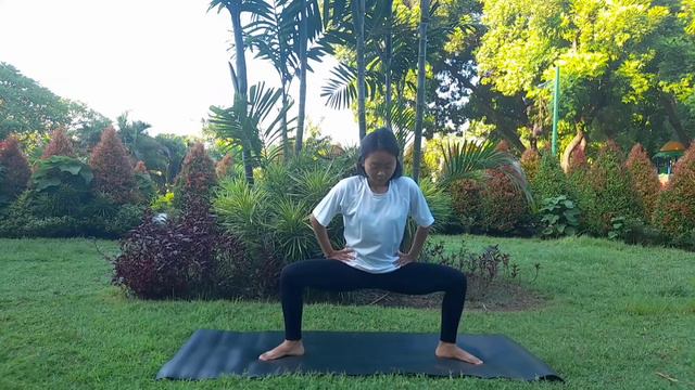 YOGA TO FEEL BETTER II PART-1 : YOGA FOR STRONG LEGS II YOGA UNTUK MENGUATKAN KAKI смотреть онлайн