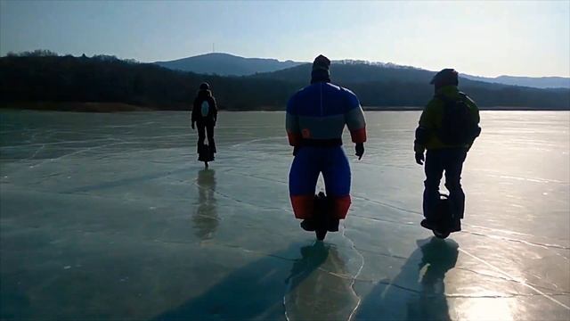 На моноколёсах: GotWay, KingSong, Inmotion, по гладкому льду. #моноколесональду смотреть онлайн