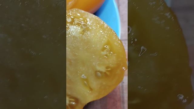 Томат Желтые гребешки в разрезе смотреть онлайн