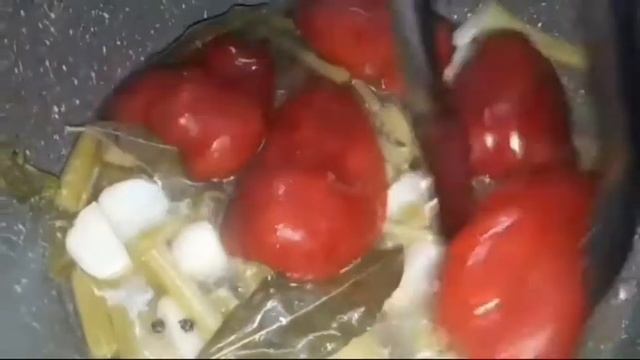 Կարմիր պղպեղը մարինացված. Маринованный красный перец. Karmir pxpexi marinad смотреть онлайн