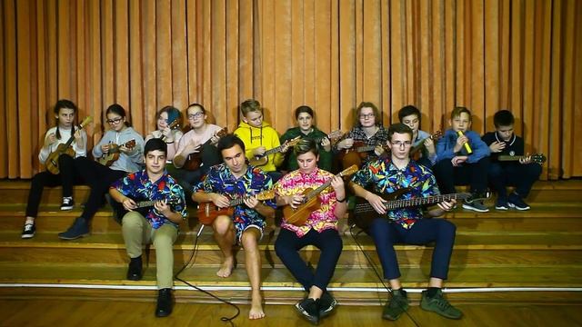 Jingle bells на укулеле в исполнении Ukulele Band (Укулеле Бэнд) смотреть онлайн