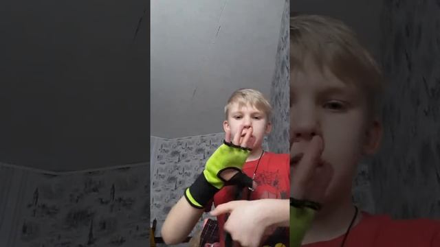 Как научиться правильно завязывать бинты!!! смотреть онлайн