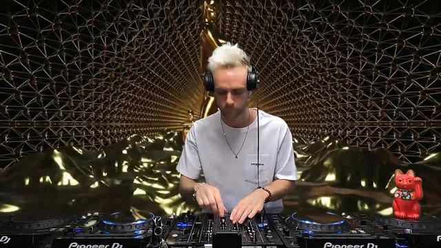 Funky, Afro & Tribal House Mix - Yellow Snap B2B Bernie Bright - @Kontrol Taipei смотреть онлайн