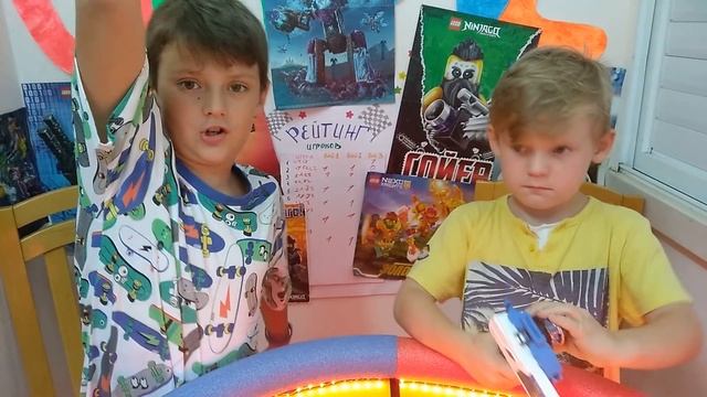 BeyBlade распаковка набора из четырех волчков/ unpacking a set of four tops/ BeyBlade 4つのトップスのセットを開 смотреть онлайн