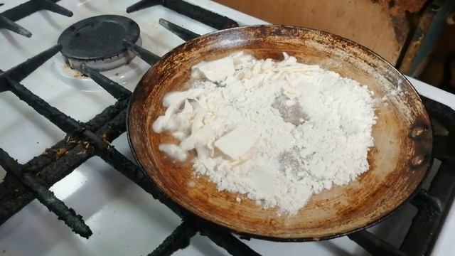 ГОТОВИМ С ЛЮБОВЬЮ на кухне необычную пиццу вулкан с сырным соусом.Мукбанг блюда в дома @BUCEDA смотреть онлайн