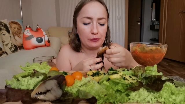 Мукбанг  Мужики СЛИВАЮТСЯ  Полное РАЗОЧАРОВАНИЕ  КАРТОШКА и СКУМБРИЯ