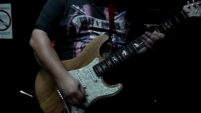 Fender Savanna,трибьют мастерской"IronWine"на тему Фендеровских стратов. смотреть онлайн