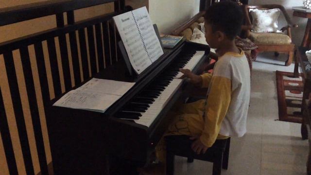 Marc Latihan Piano "God Is So Good" смотреть онлайн