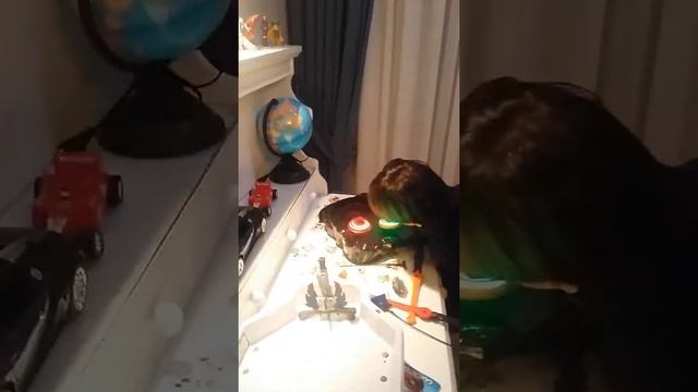 Бейблэйд Берс новые волчки? смотреть онлайн