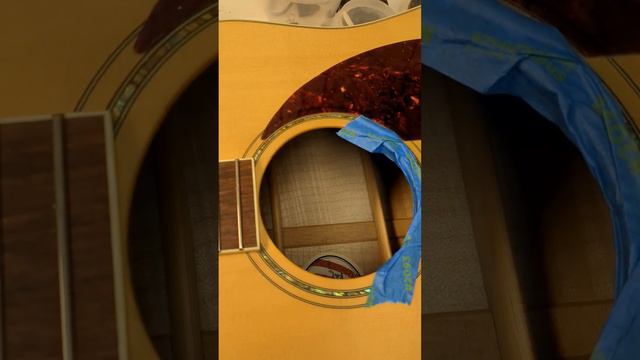 Fender USA Select Classic 1 - Soundboard repair смотреть онлайн