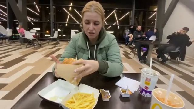 ОБЗОР НОВИНКИ | БИГ ТЕЙСТИ ТРИ СЫРА | Mcdonalds смотреть онлайн