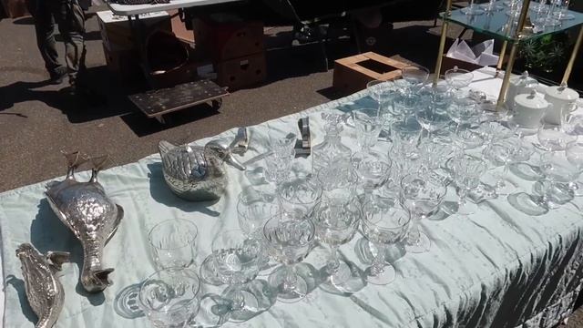 COME ANTIQUES SHOPPING WITH US IN LONDON | VINTAGE DECOR MARKET смотреть онлайн