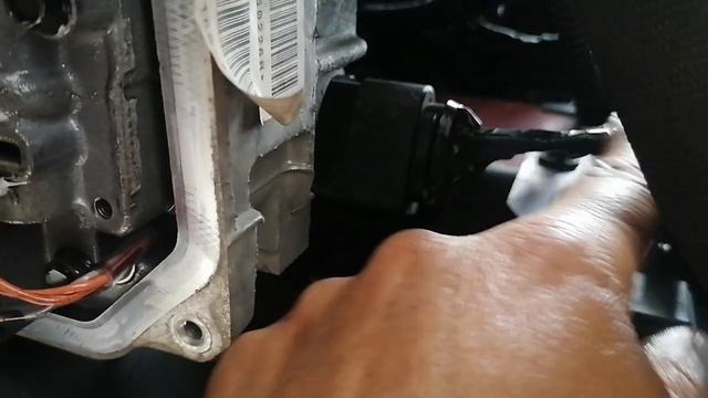Seat Ibiza 2016/No hace los cambios/Golpea en Reversa y Drive.. смотреть онлайн