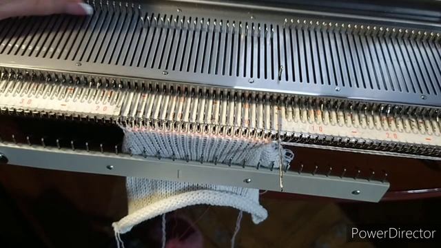 Накладной карман на любой вязальной машине. Закрытие петель резинки. смотреть онлайн
