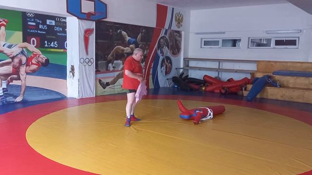 ЧУЧЕЛО - бедро смотреть онлайн