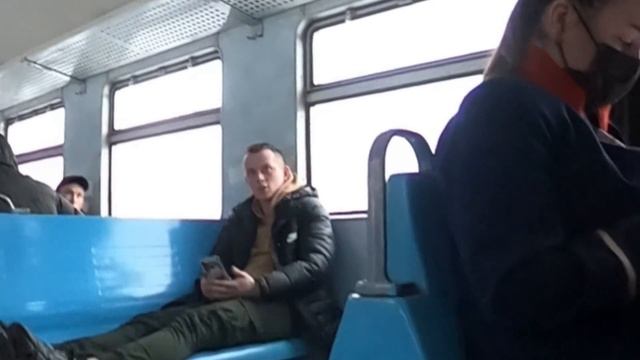 Зло в электричке.. Немного социалочки. Меняем Мир вокруг себя! смотреть онлайн