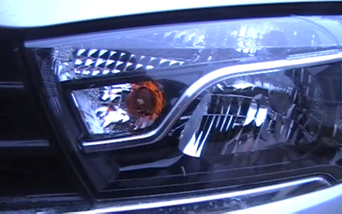 Lada Vesta. Недостатки. Запотевание фар, повторителей смотреть онлайн