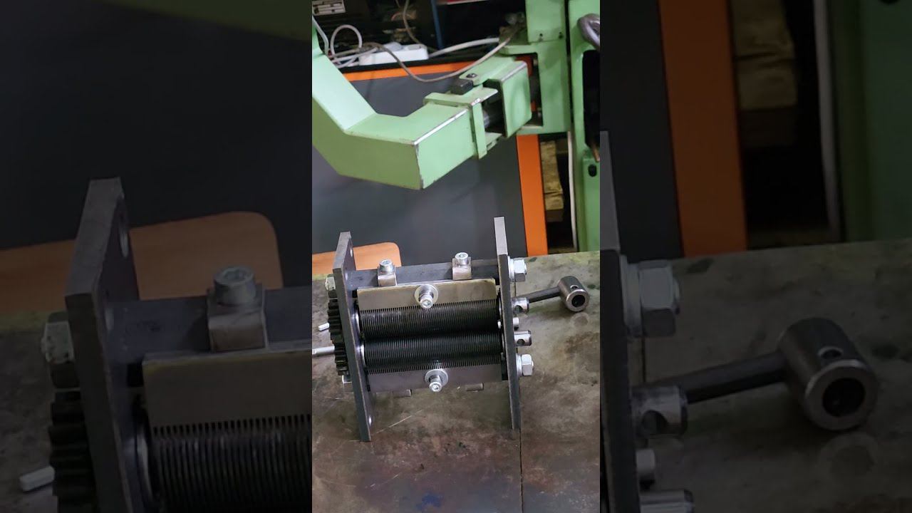 Табакорезка Новая ИРС135/40/1 с автоматической регулировкой гребёнок смотреть онлайн