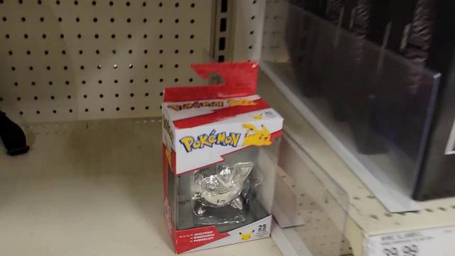 looking at beyblade burst Quadrive & Pro series while finding pokemon & yugioh cards смотреть онлайн