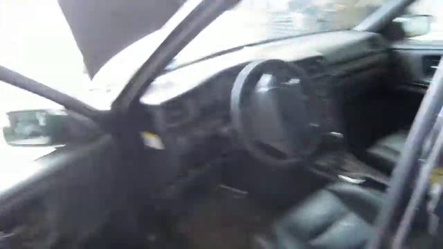 Parting out a 2000 Volvo S70 120207 смотреть онлайн